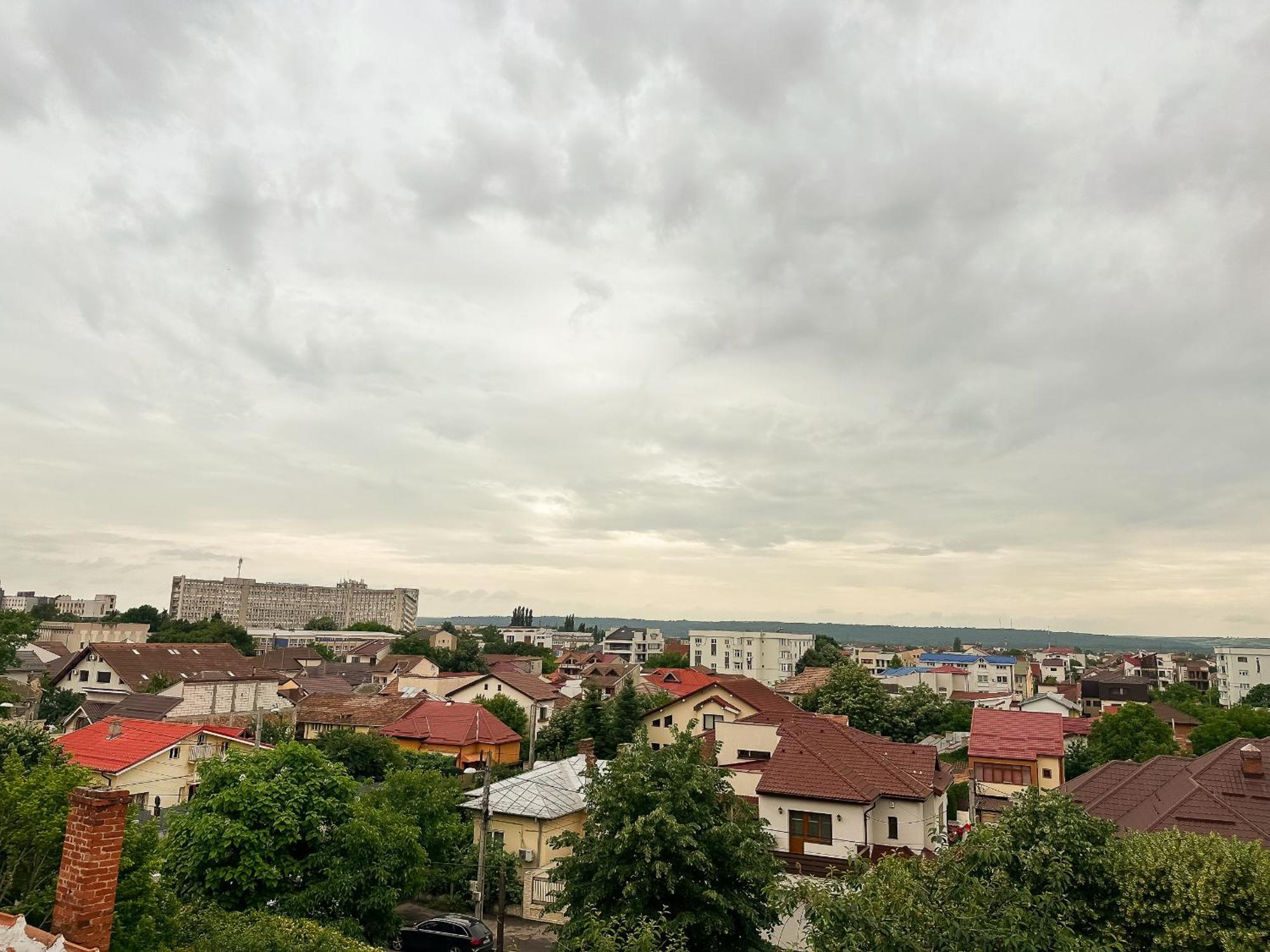 The Royal - Studio With Balcony & Panoramic View ไกรโอวา ภายนอก รูปภาพ
